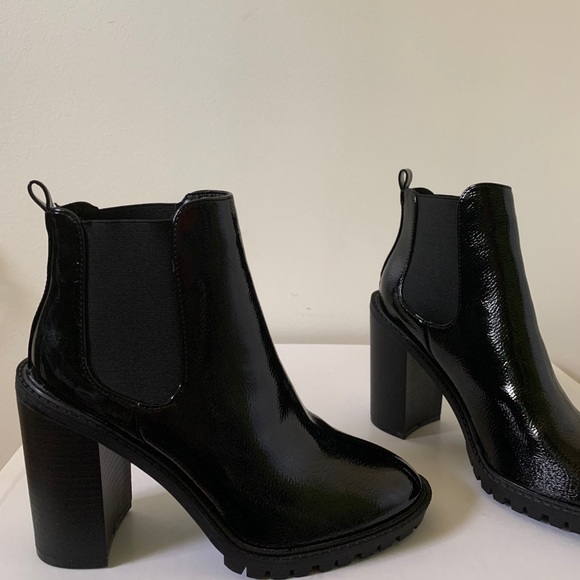 Fashion Nova Black Patent Chunky Boots Size 6.5 - Picture 16 of 16